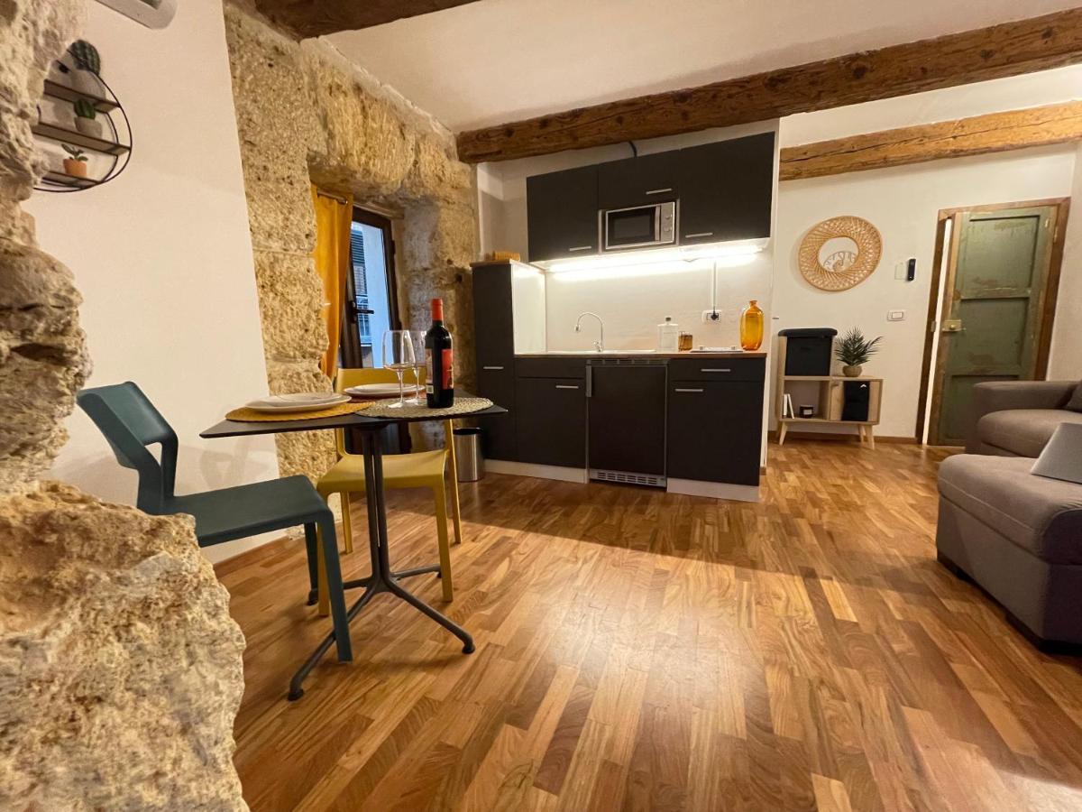 Corrieri Little Apartment ปาแลร์โม ภายนอก รูปภาพ