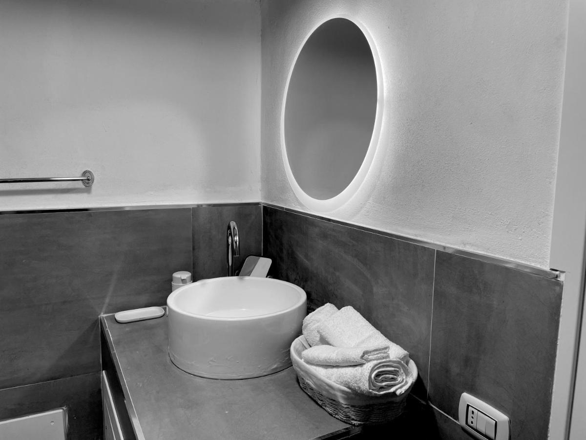 Corrieri Little Apartment ปาแลร์โม ภายนอก รูปภาพ